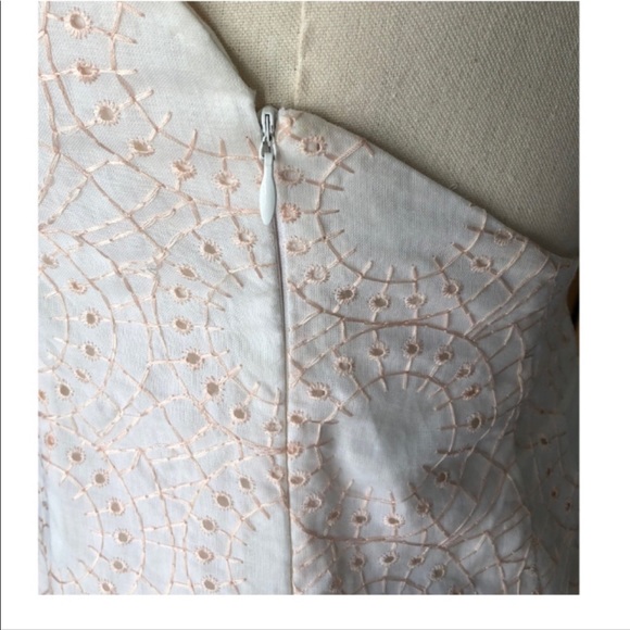 HALTER SUNDRESS PINK AND WHITE EMBROIDERED FABRIC SZ 8 FRENCH CONNECTION - Picture 7 of 8